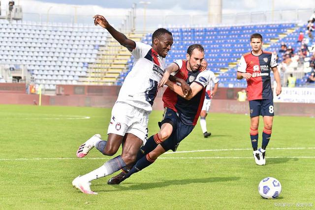 首战拿下三 首战拿下三