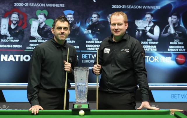 的球员来自 的球员来自