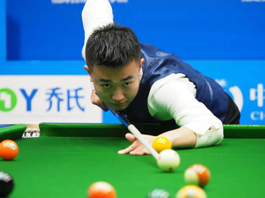 伺机进攻 伺机进攻