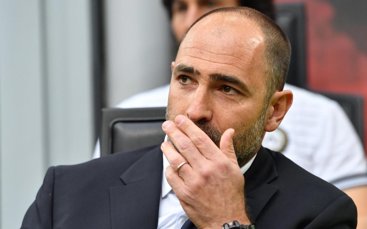 面的对立 面的对立