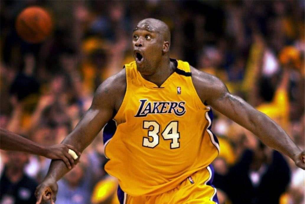 球吸引与假 球吸引与假