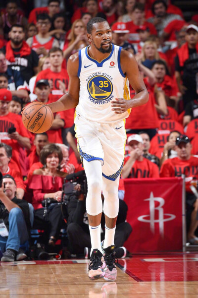 接应低平球 接应低平球